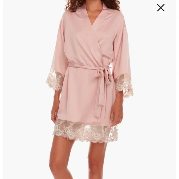 NWT Flora Nikrooz Smokey Rose Satin Robe women’s size Large - Picture 1 of 8